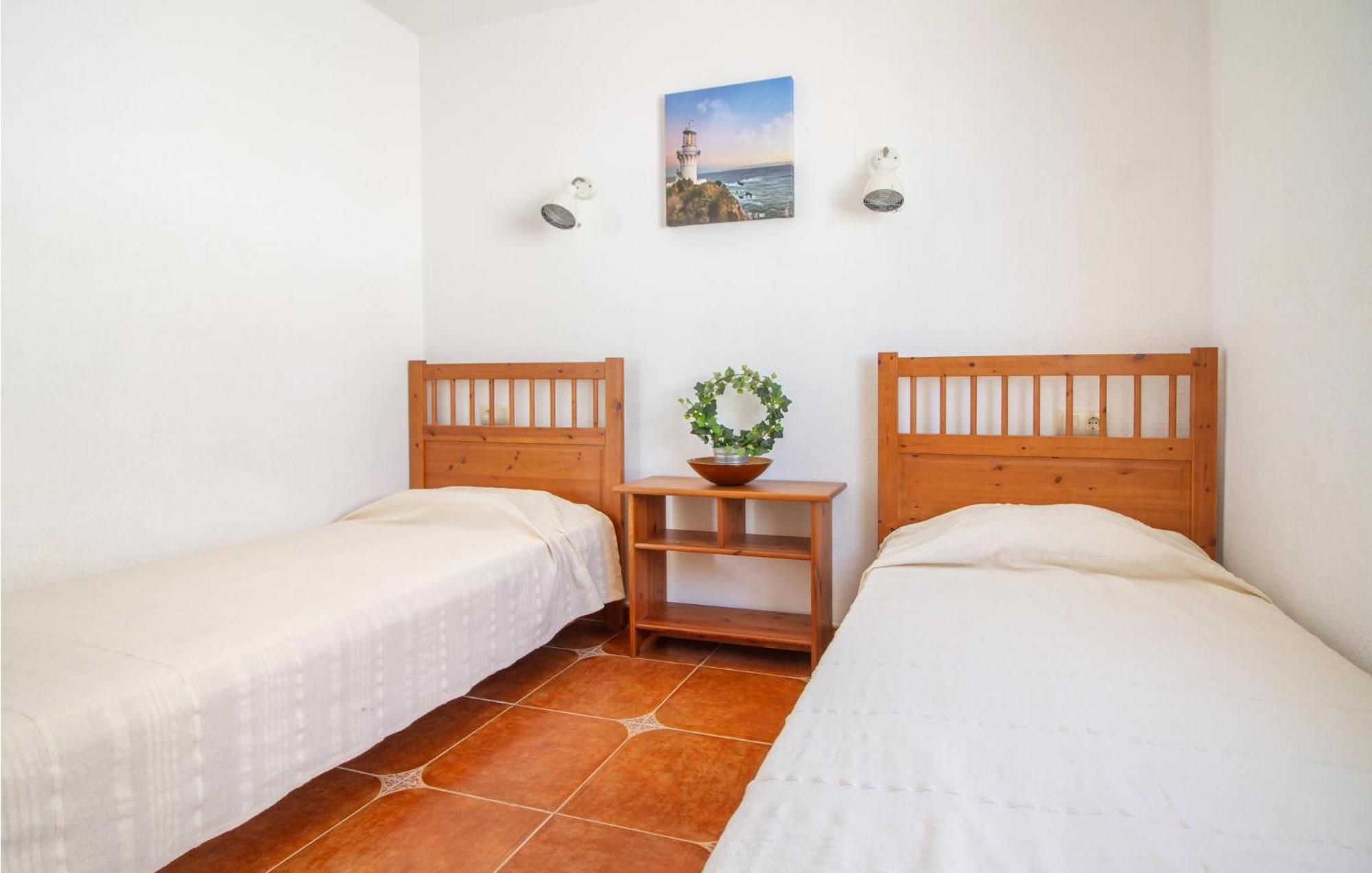 Nice Apartment In Cumbre Del Sol With Wifi Bagian luar foto